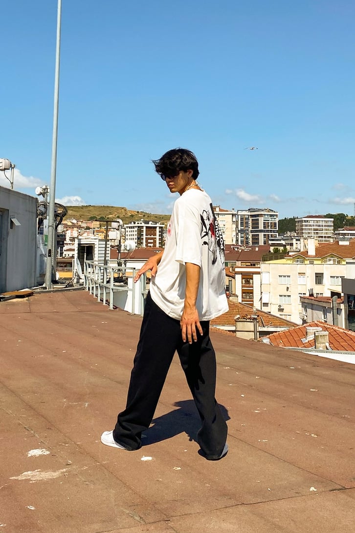 Endless Sırt Baskılı Oversize Tshirt
