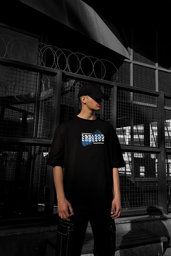 Endless Sırt Baskılı Oversize Tshirt