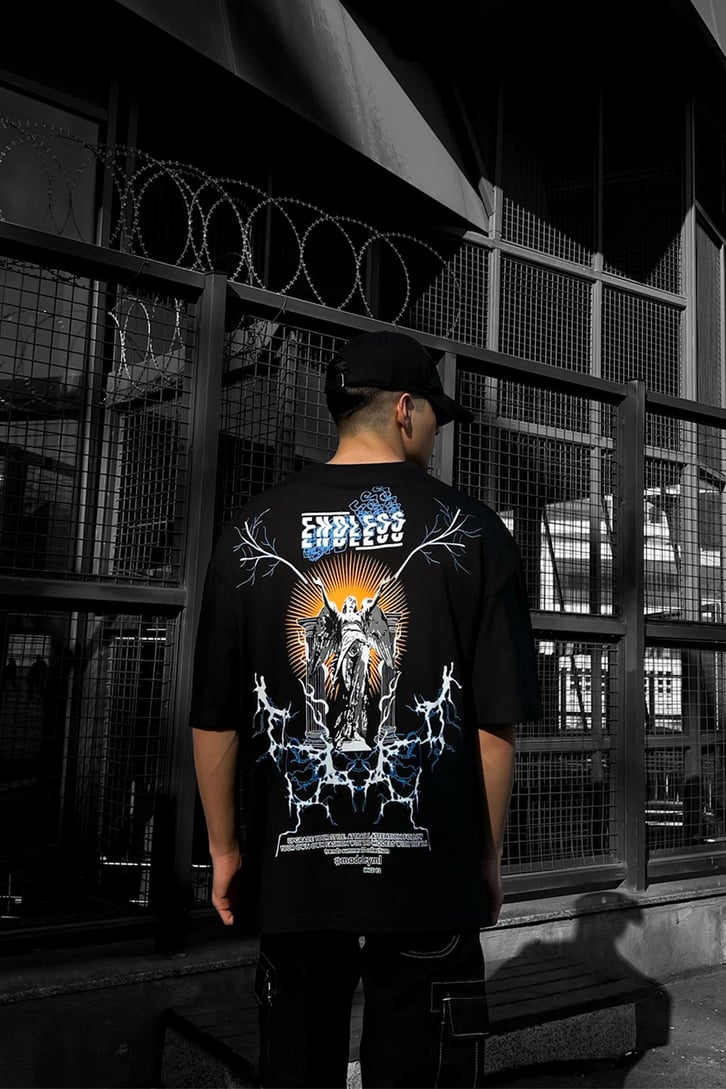 Endless Sırt Baskılı Oversize Tshirt