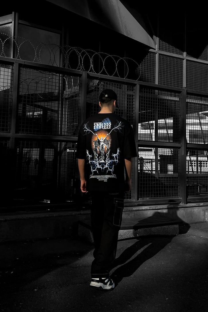 Endless Sırt Baskılı Oversize Tshirt