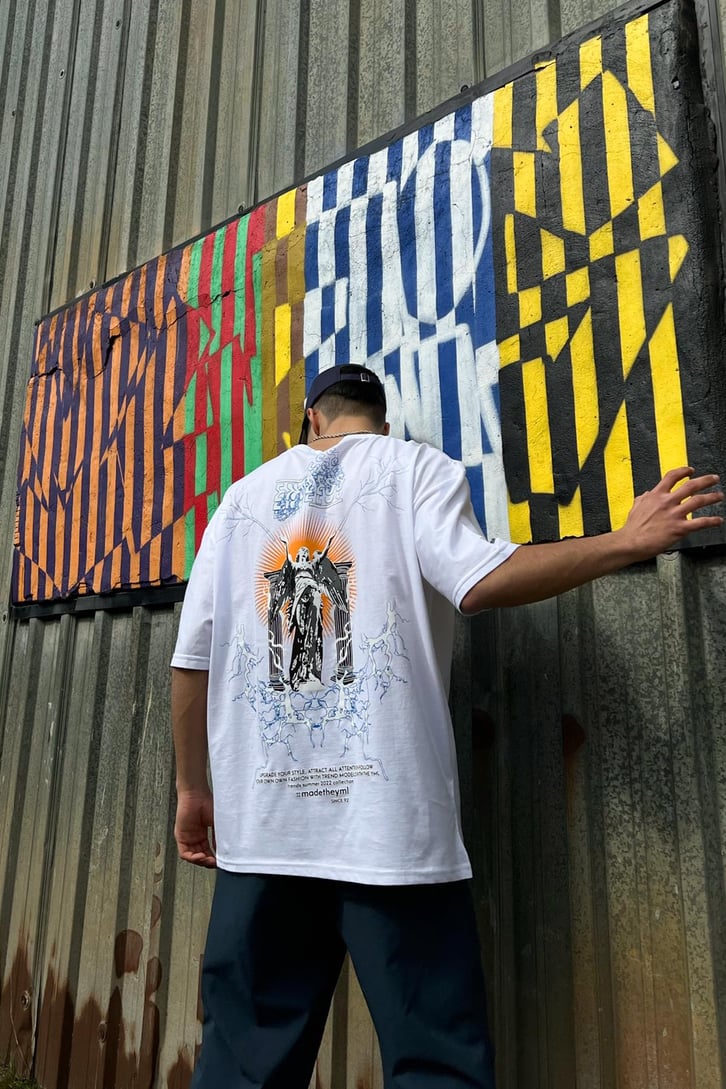 Endless Sırt Baskılı Oversize Tshirt