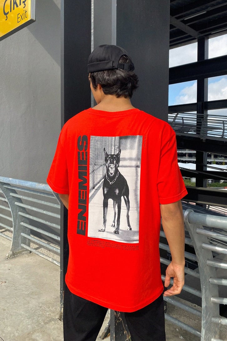 Enemies Dog Sırt Baskılı Kırmızı Oversize Tshirt