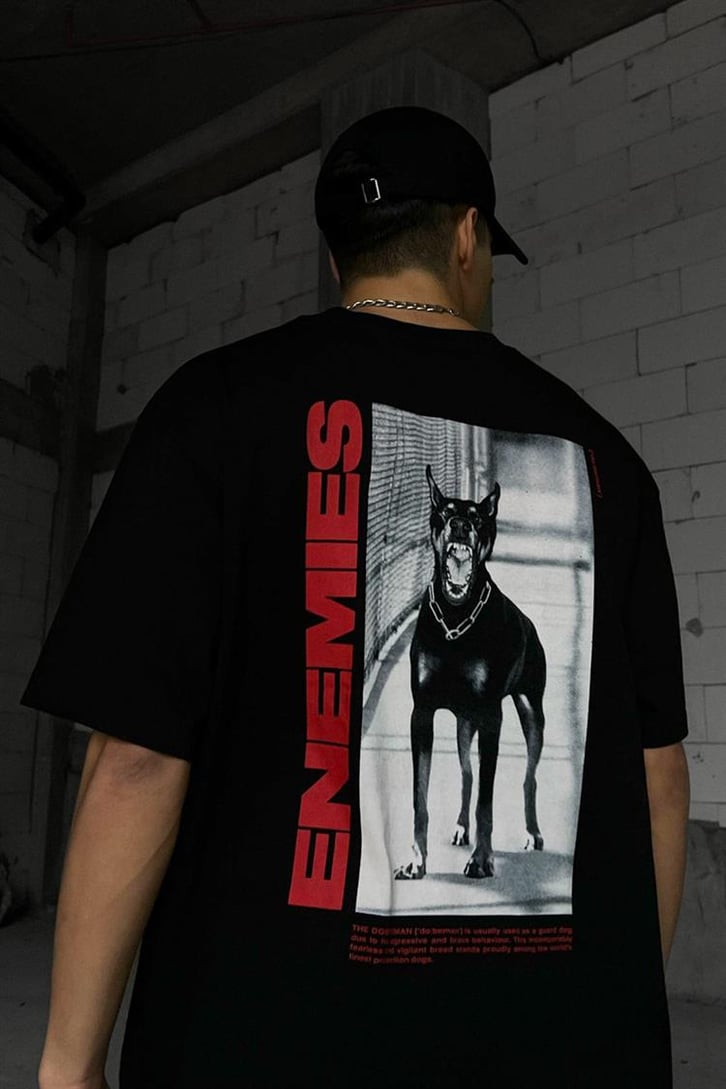 Enemies Sırt Baskılı Siyah Oversize Tişört