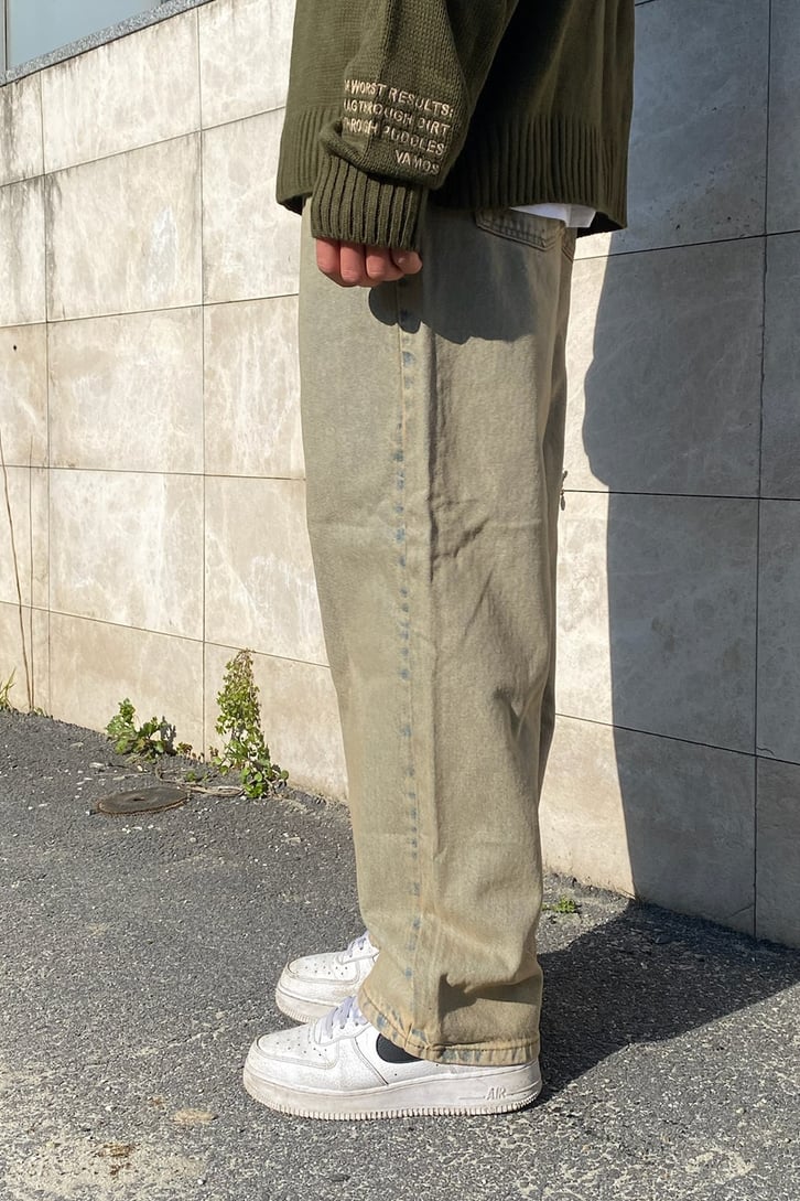 Eskitme Detay Yıkamalı Losse Fit Jean