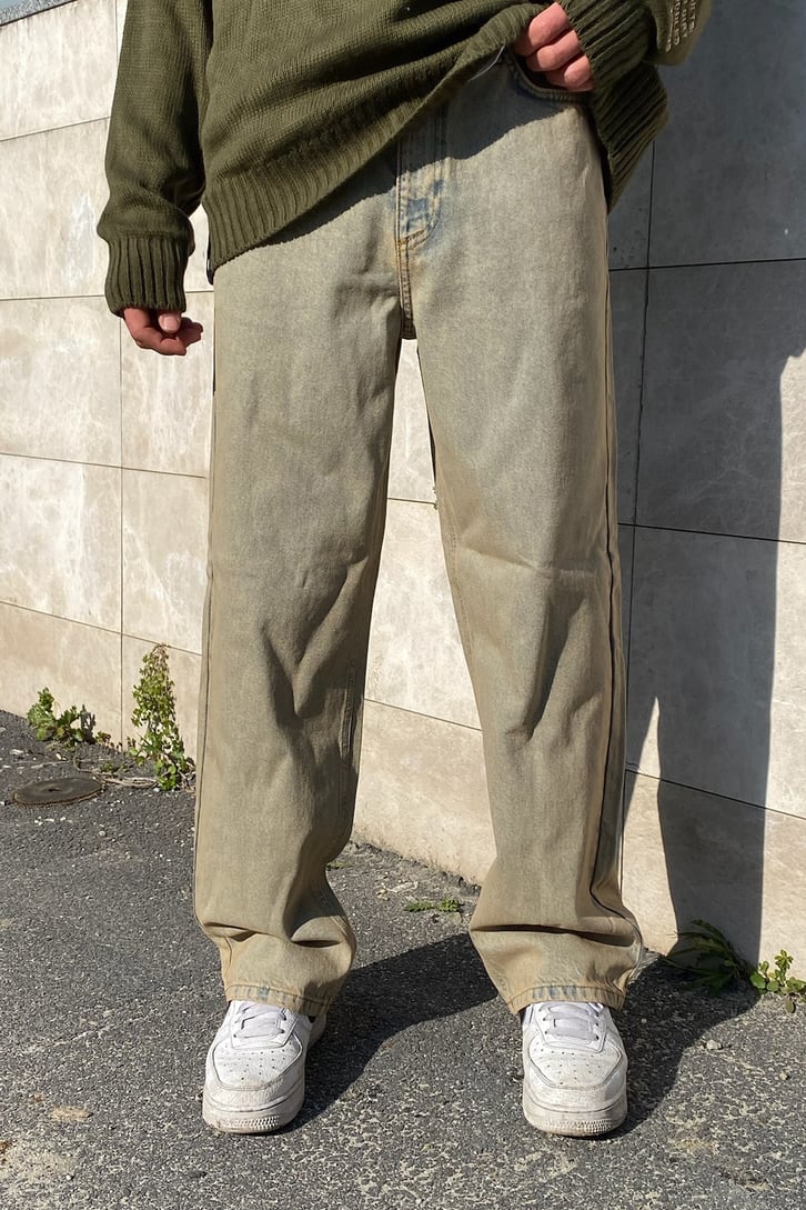 Eskitme Detay Yıkamalı Losse Fit Jean