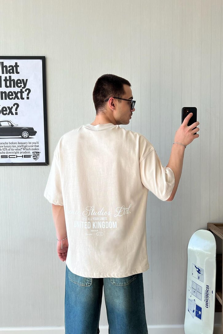 Essence Baskılı Oversize Tişört