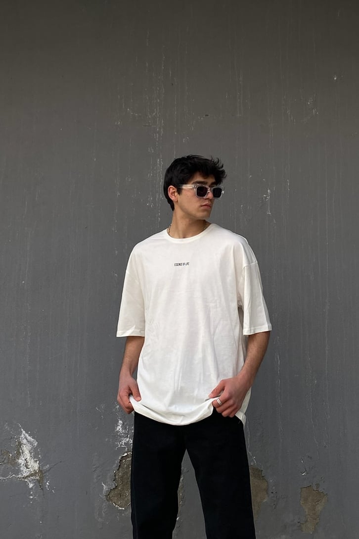 Essence Of Life Printed Oversize Beyaz Tshirt