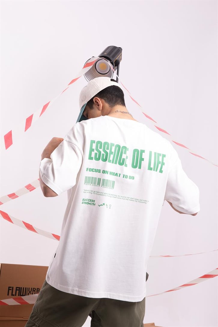 Essentialism Sırt Baskılı Beyaz Oversize Tişört