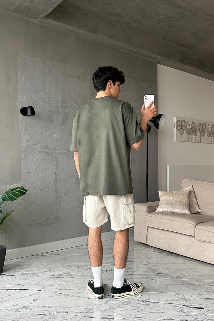 Essentials Kabartma Baskılı Haki Oversize Tişört