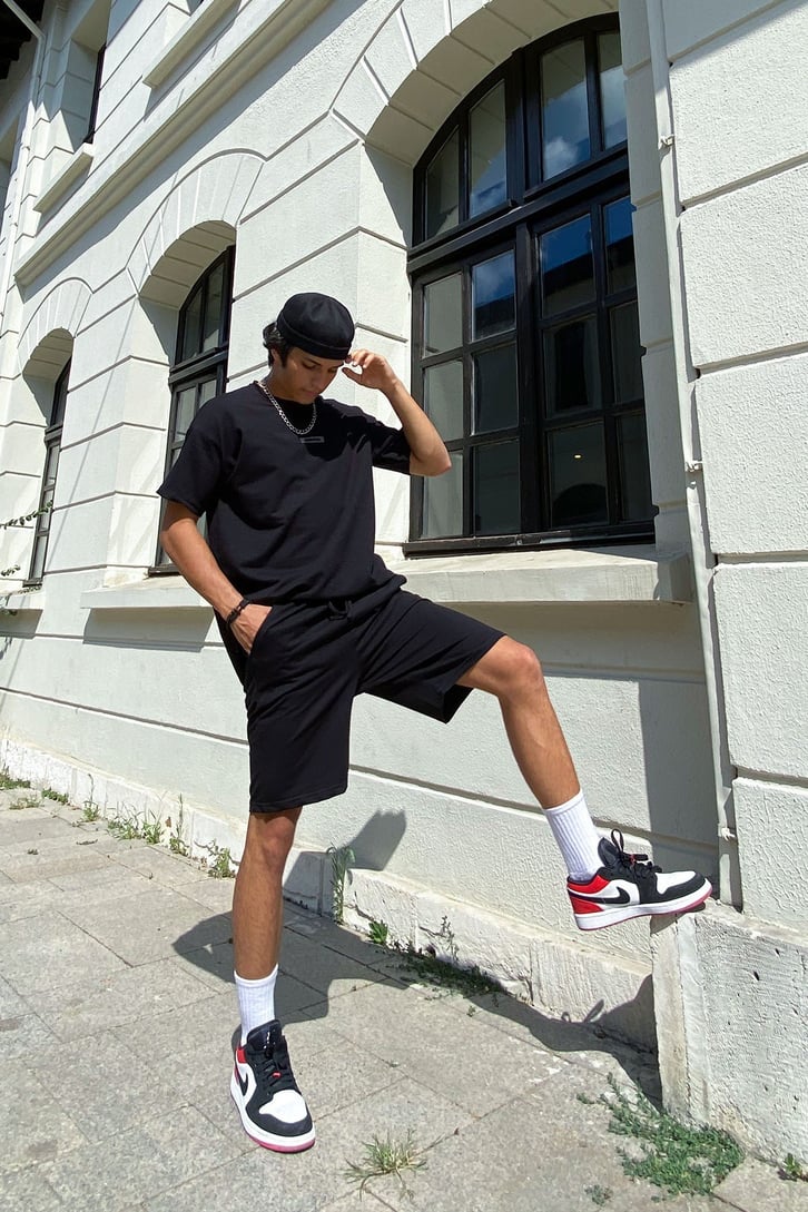 Essentials Siyah Tshirt-Şort Takım