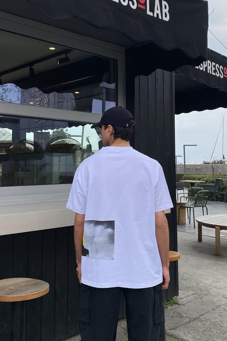 Est.M Oversize Printed Tişört