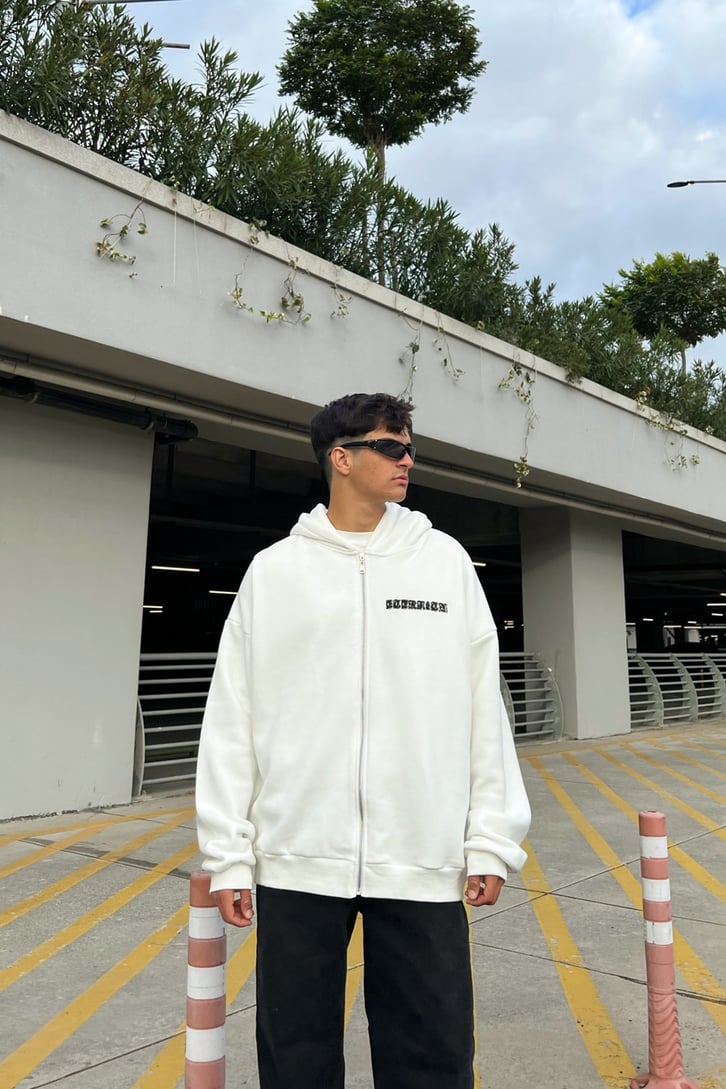 Eternity Nakışlı Beyaz Zipper Sweatshirt