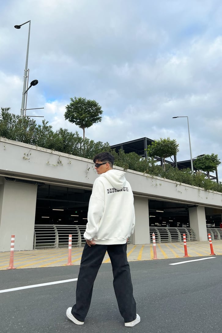 Eternity Nakışlı Beyaz Zipper Sweatshirt