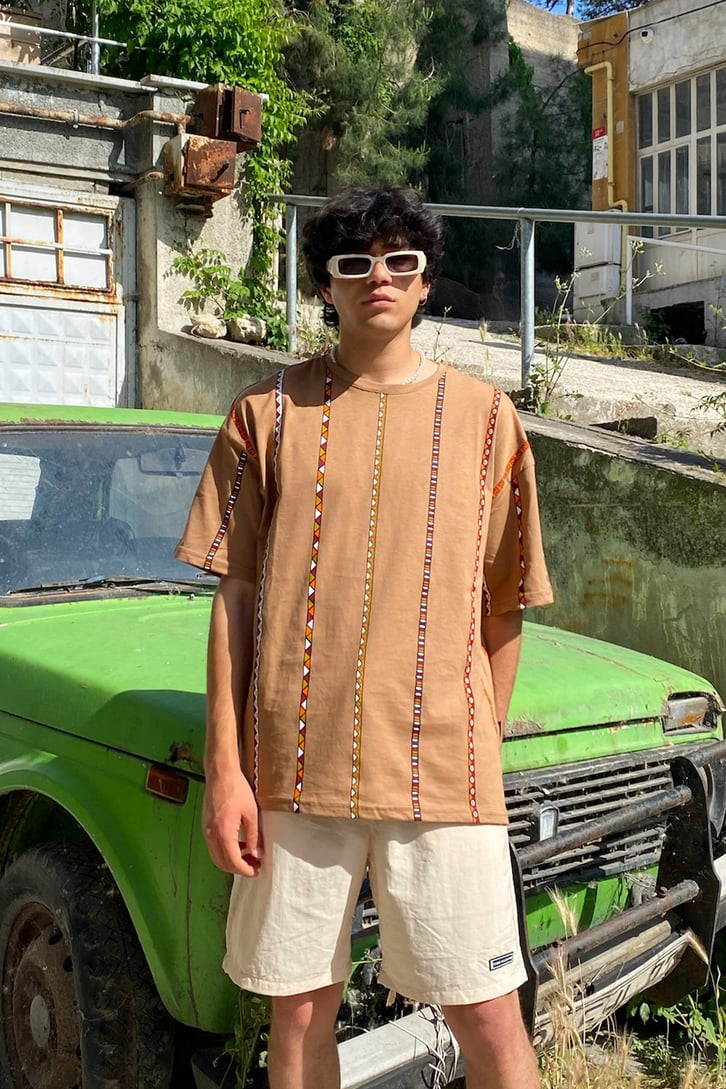 Ethnic Strip Baskılı Oversize Tshirt