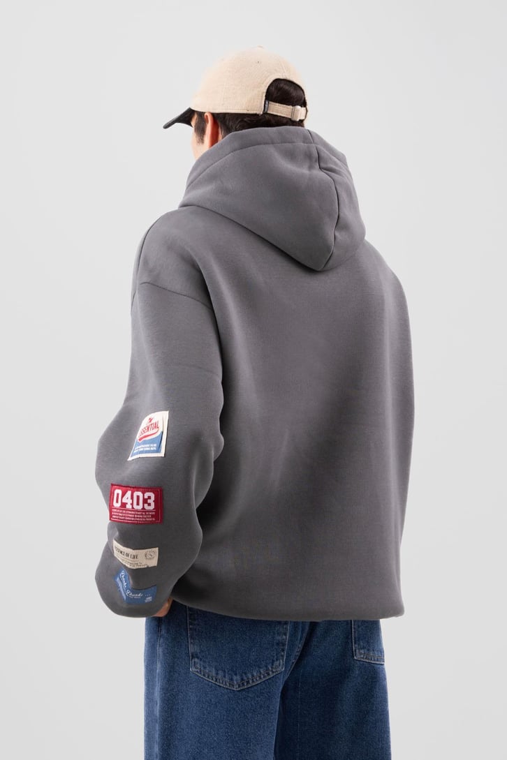Etiket Nakışlı Bej Oversize Hoodie