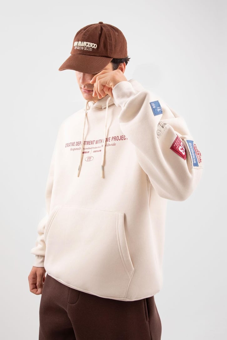 Etiket Nakışlı Bej Oversize Hoodie
