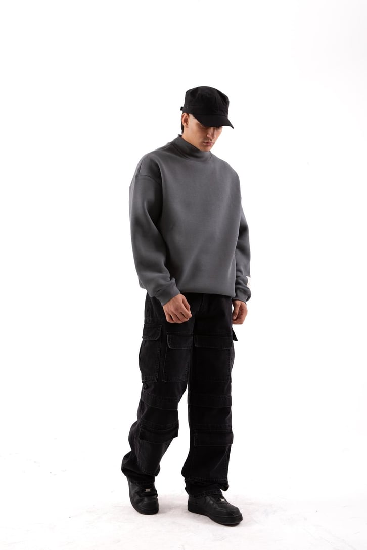 Etiket Nakışlı Füme Oversize Sweatshirt