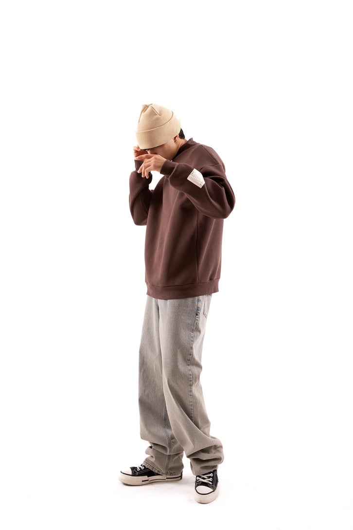 Etiket Nakışlı Kahverengi Oversize Sweatshirt