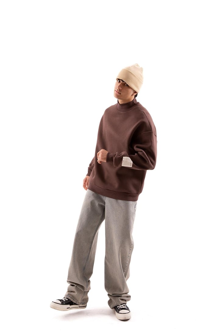 Etiket Nakışlı Kahverengi Oversize Sweatshirt