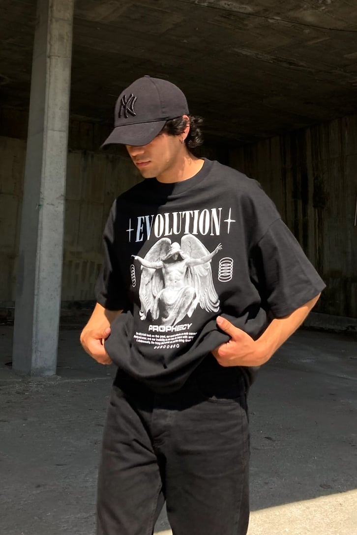 Evolution Statue Baskılı Siyah Oversize Tshirt