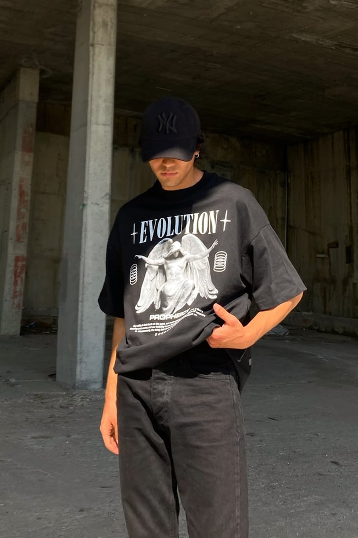 Evolution Statue Baskılı Siyah Oversize Tshirt
