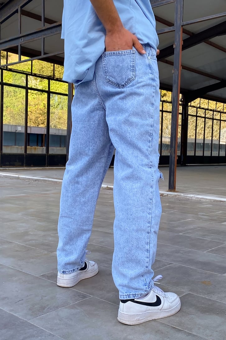 Extenden Yırtık Detaylı Mavi Regular Fit Jean