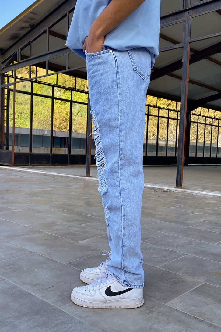 Extenden Yırtık Detaylı Mavi Regular Fit Jean