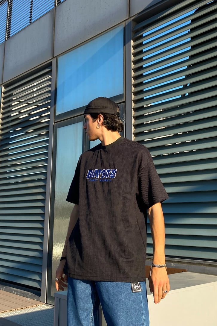 Facts Nakışlı Siyah Oversize Tshirt