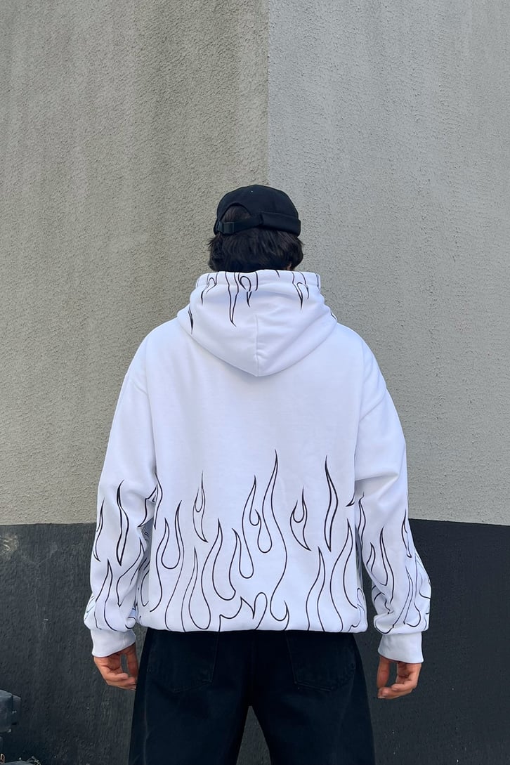 Flame Baskılı Beyaz Oversize Sweatshirt