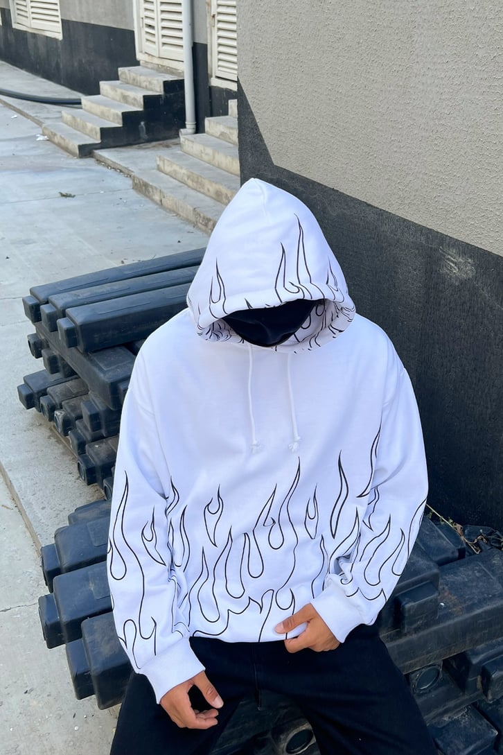 Flame Baskılı Beyaz Oversize Sweatshirt