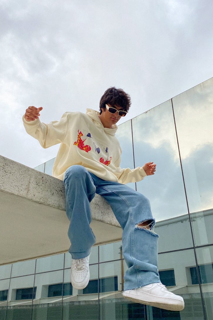 Flame Butterfly Krem Oversize Sweatshirt