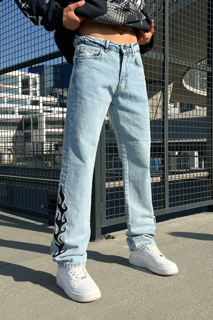 Flame Nakışlı Buz Mavi Baggy Jean