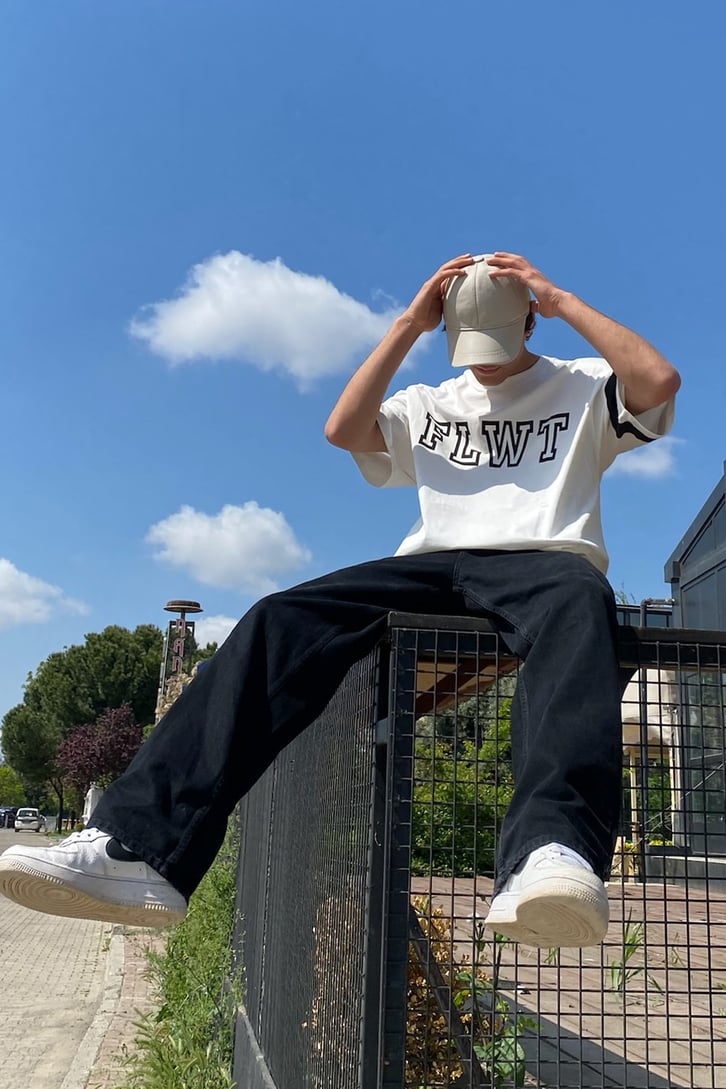 Flat White Baskılı Oversize Tshirt