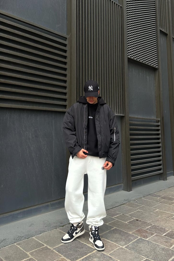 Flaw Atelier Ayarlanabilir Paça Basic Ekru Baggy Eşofman