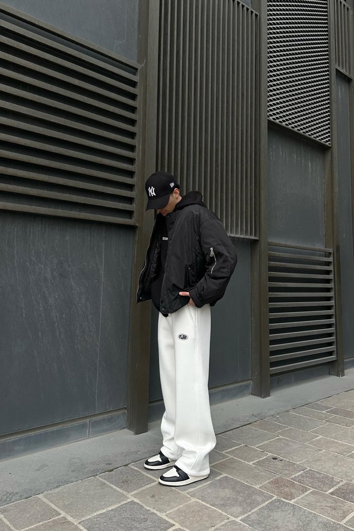 Flaw Atelier Ayarlanabilir Paça Basic Ekru Baggy Eşofman