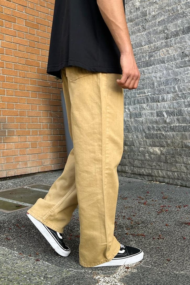 Flaw Atelier Basic Camel Baggy Jean