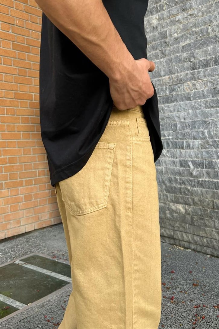Flaw Atelier Basic Camel Baggy Jean