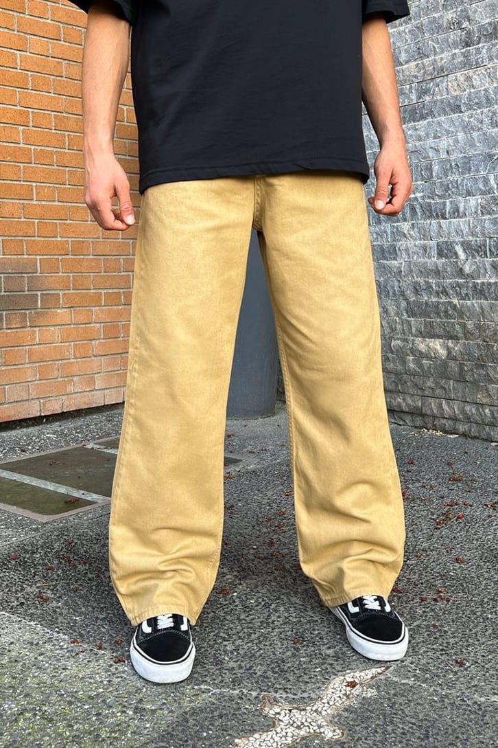 Flaw Atelier Basic Camel Baggy Jean