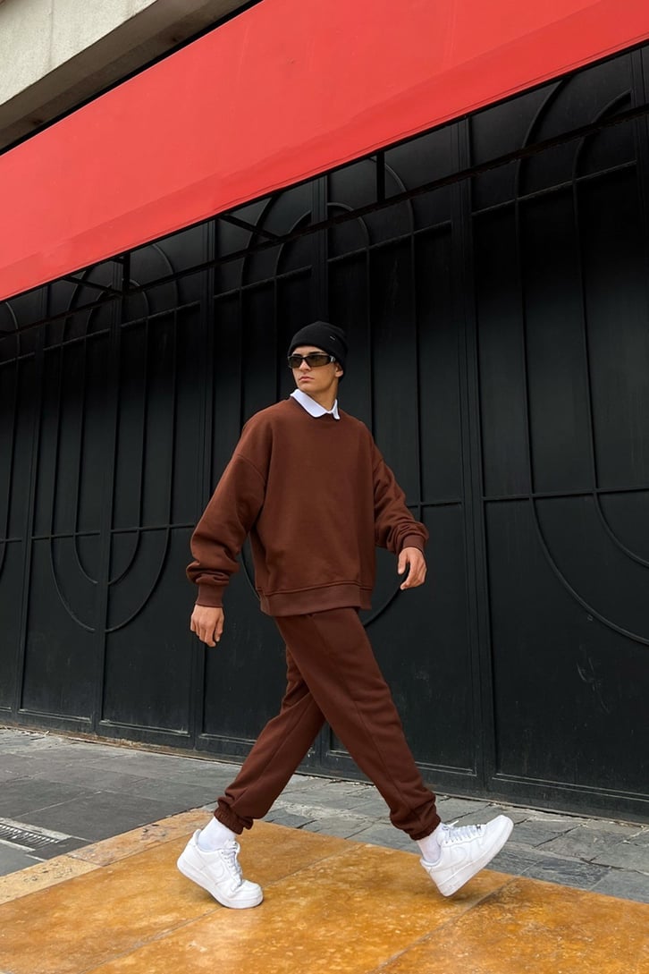 Flaw Atelier Basic Outfit Eşofman Takımı ve Beyaz Çorap