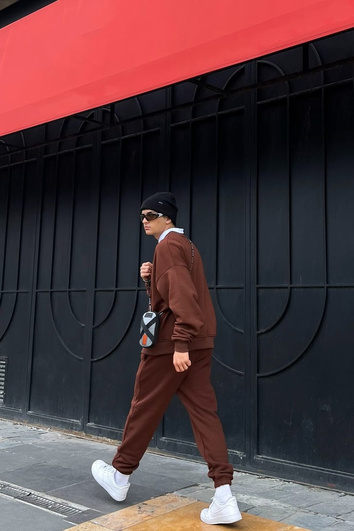 Flaw Atelier Basic Outfit Eşofman Takımı ve Beyaz Çorap