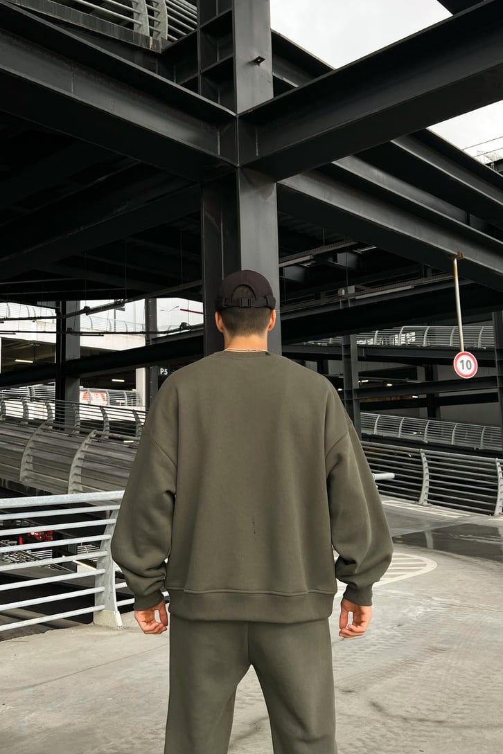 Flaw Atelier Basic Outfit Eşofman Takımı ve Beyaz Çorap