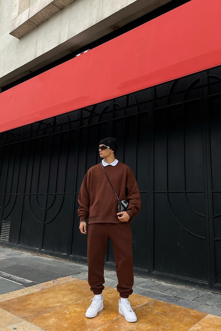 Flaw Atelier Basic Outfit Eşofman Takımı ve Beyaz Çorap