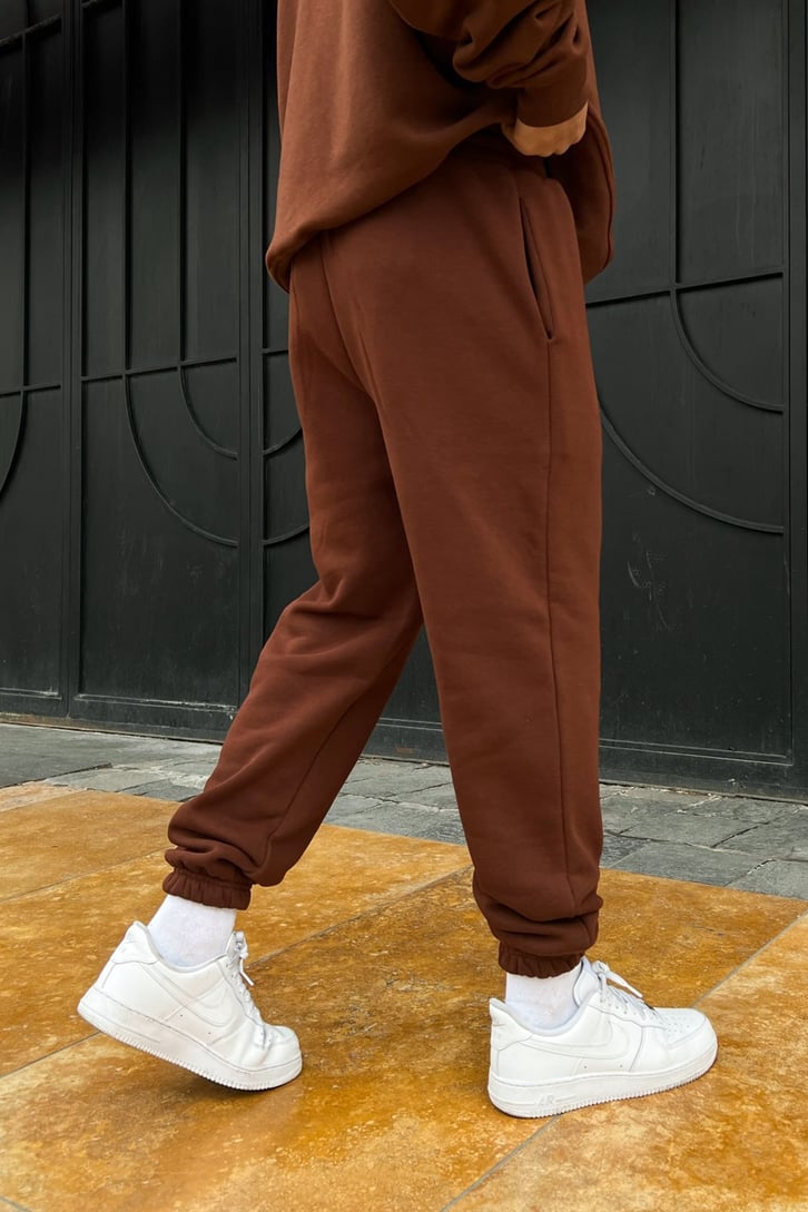 Flaw Atelier Basic Outfit Eşofman Takımı ve Beyaz Çorap
