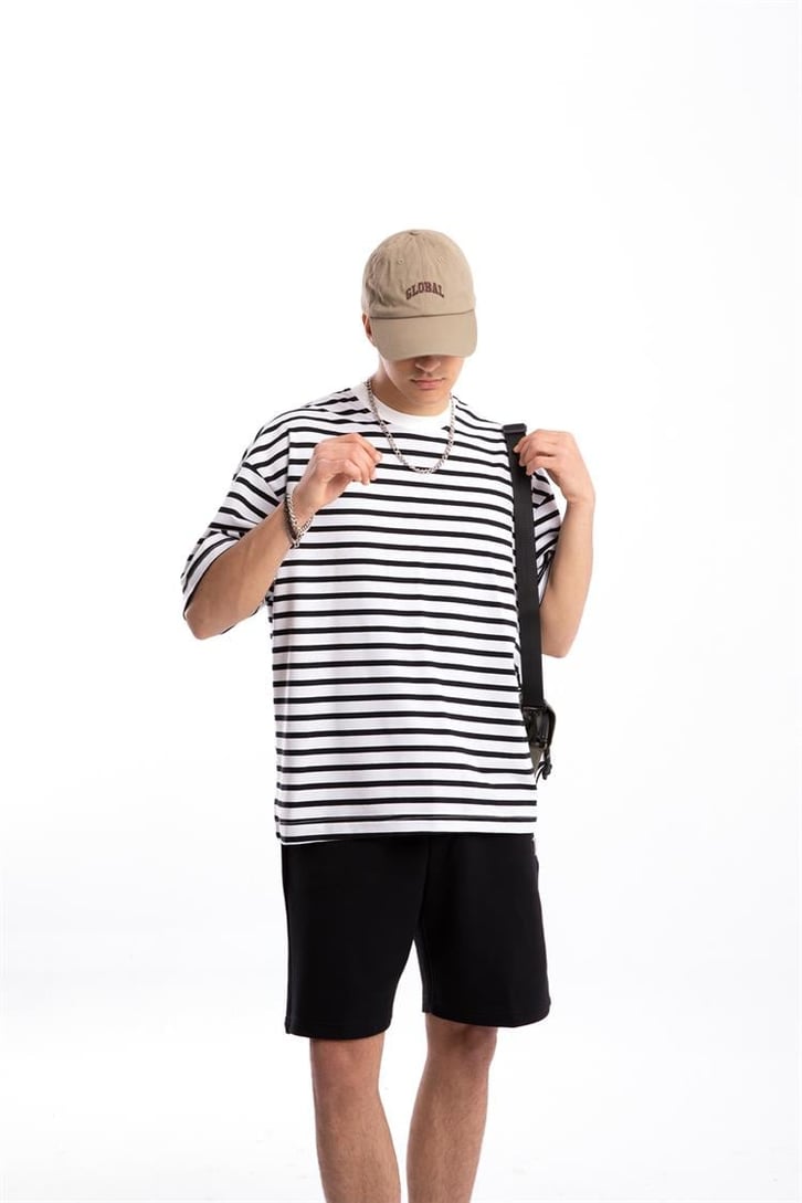Flaw Atelier Basic Siyah Çizgili Beyaz Oversize Tshirt