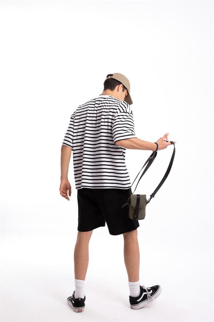 Flaw Atelier Basic Siyah Çizgili Beyaz Oversize Tshirt