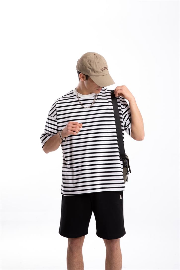 Flaw Atelier Basic Siyah Çizgili Beyaz Oversize Tshirt