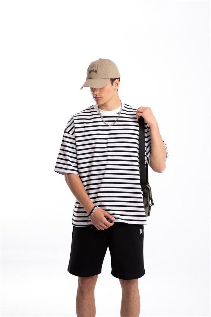 Flaw Atelier Basic Siyah Çizgili Beyaz Oversize Tshirt