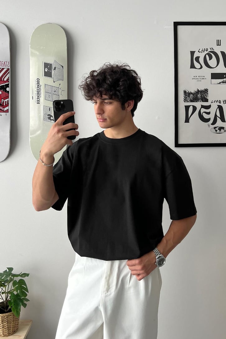 Flaw Atelier Basic Siyah Oversize Tişört
