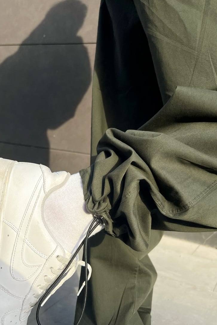 Flaw Atelier Bel Lastikli Paraşüt Kumaş Pantolon