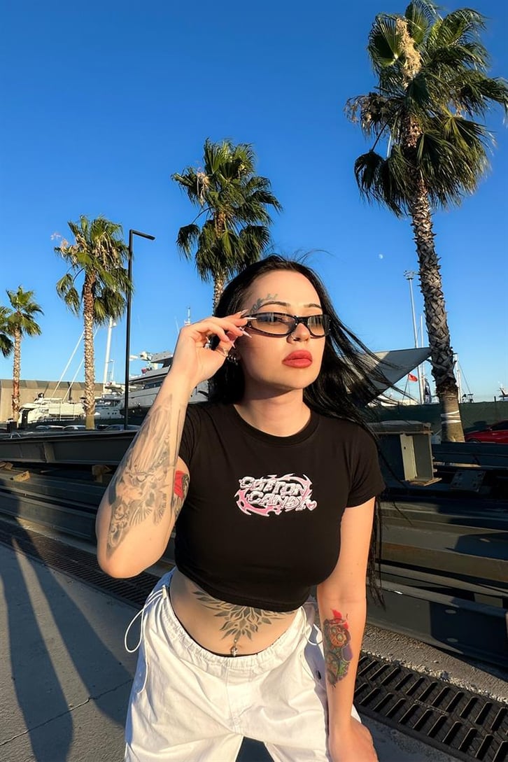 Flaw Atelier Candy Heart Baskılı Siyah Crop